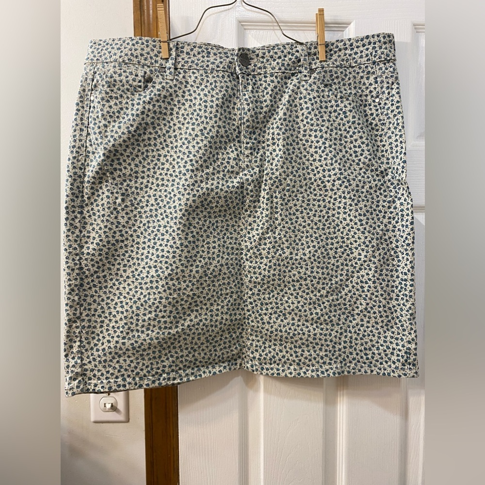 Wrangler denim skirt. Stretchy 18w
